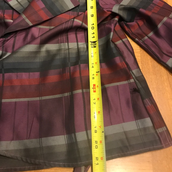 Brand: J Michaels Exquisite Plaid Wrap Style Top Size 12 🇨🇦 - Picture 15 of 16